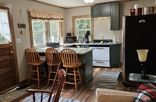 Long Lake Cabin | Pinecone 2-bedroom cabin, Raquette Lake
