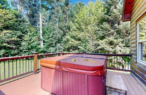 Sunday River Area Ski Chalet | Pinecone Lodge