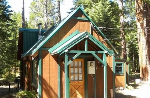 Tahoma Cabin | Pinecone Quiet 1 bedroom retreat