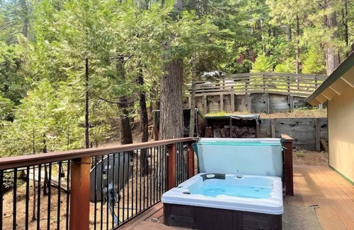 Cold Springs House | Pinecrest Escape