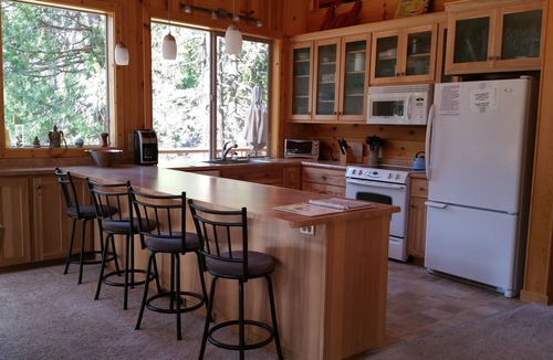 Strawberry Cabin | Pinecrestarearentals #21 on the river!