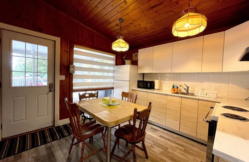 Rama Cottage | "pinehaven" Cottage