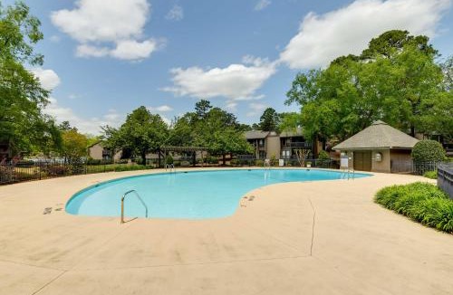 Pinehurst House | Pinehurst Lake Condo: Water View & Community Perks
