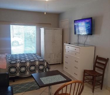 Pinellas Park Apartment | Pinellas Park Oasis