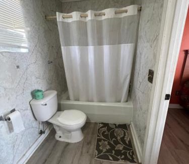 Baxley Hotel | Pinelodge Motel