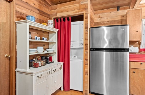 Brightwood Cabin | Pinery on the Sandy River