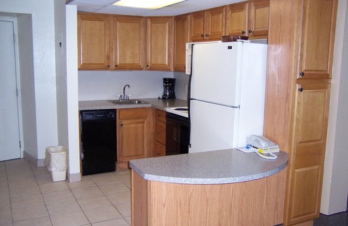 Traverse City Apartment | Pinestead Reef Resort