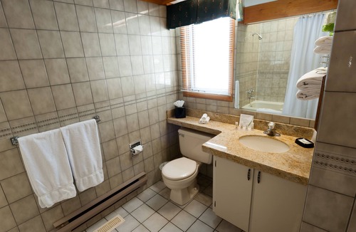 Haliburton Resort | Pinestone Resort & Conference Centre
