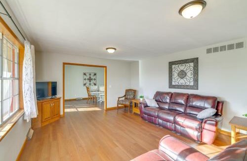 Pineville House | Pineville Home w/Fire Pit < Half-Mi to Elk River!