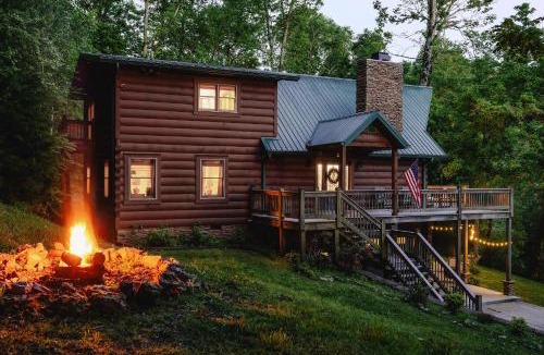 Smithville Ski Chalet | Pinewood Chalet