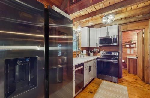 Mineral Bluff House | Piney Mountain Perch