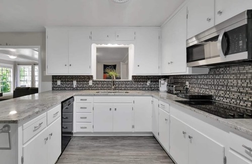 Huntsville House | Piney Woods | Spacious Retreat | Near Sam Houston!