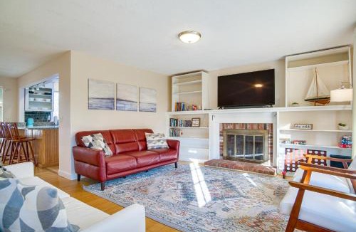 South Chatham House | Ping-Pong & Backyard: Spacious Chatham Retreat