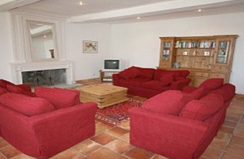 Mortagne-sur-Gironde House | PINK * 244m2 .