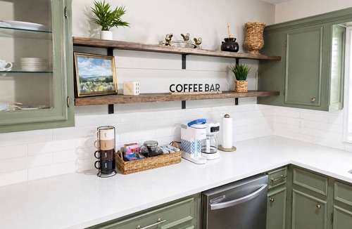 Huntington Cottage | Pink Door House