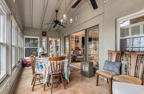 Dickinson House | Pink Flamingo Hideaway