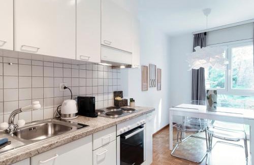 Chiasso Apartment | Pink Flat 2 by Quokka 360 - On the Border with Italy