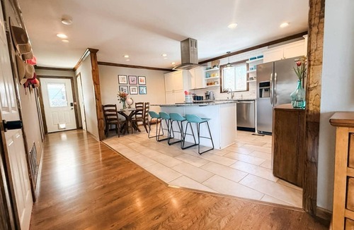 Beaver Shores House | Pink Pearl-Beaver Lake Views-Hot Tub-Sauna