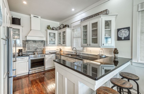 Delos House | Pink Pearl*OnPrivateBeach*BeachSvc+Gear*2Pools*Elevator