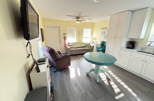 Golden Meadow Cottage | Pink Pelican: Coastal Realty Group