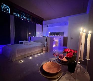 Tourcoing Hotel | PINK ROOm