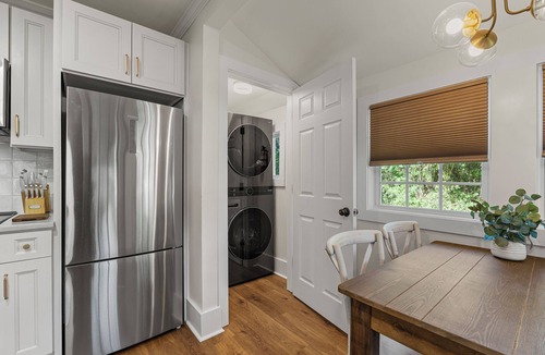 Port Royal House | Pinky's Palace - Cozy Bungalow minutes from Parris Island