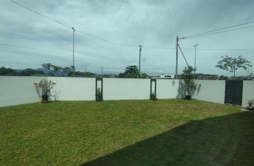 Kampung Changkat Karah House | PINKY VILLA