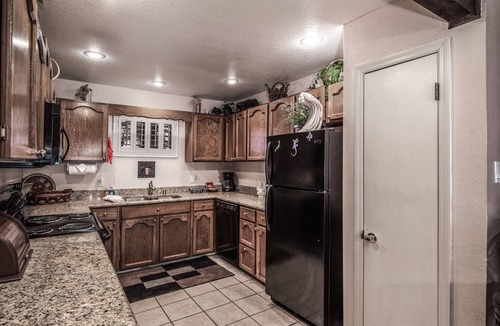 Ruidoso Condo | Pinon Park B2 | Relaxing Private Hot Tub!