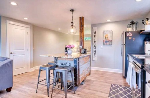Dayton House | Pinot Valley Escape