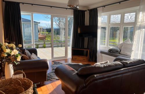 Martinborough Resort | Pinot Villas