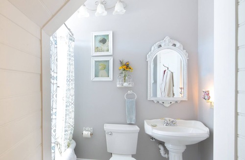 Cloverdale Bed & Breakfast | Pinschower Inn