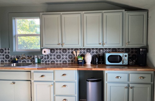 Ridgefield Apartment | Pioneer Heritage Apt 2 Downtown Ridgefield