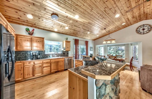 Country Club Estates House | Pioneer Pines - HotTub, Pets, Foosball, 3 Fireplaces