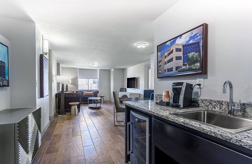 Downtown Hotel | Pioneer Pocket Hotel