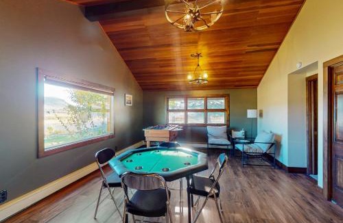 Del Norte House | Pioneer Ridge Main House