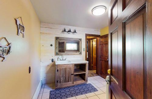 Del Norte House | Pioneer Ridge Main House