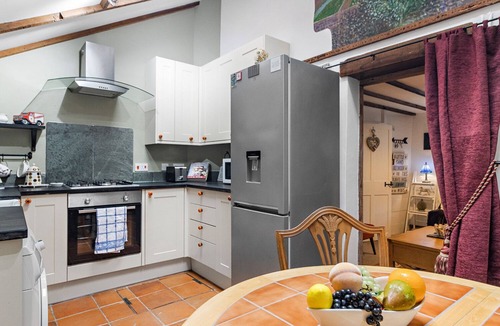 Exeter Cottage | Pip's Cottage by Staytor Accommodation