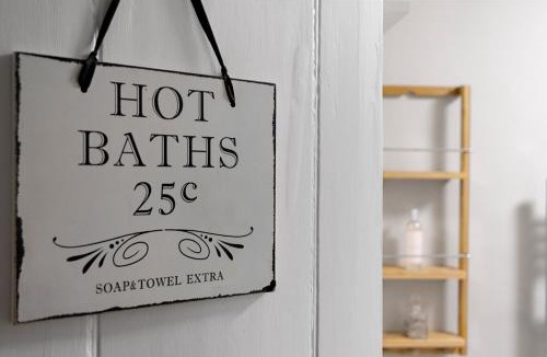 Exeter House | Pip's Cottage