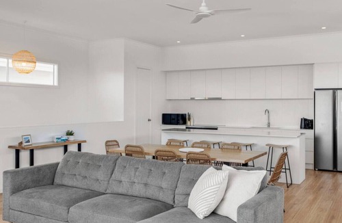 Hayborough House | Pipe Dreams—Stunning Ocean Views by Victor Harbor