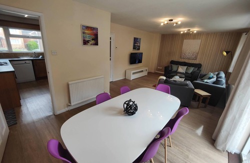 Winchester House | Piping House 4bedroom