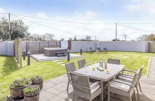 White Cross Cottage | Piran Cottage Premier