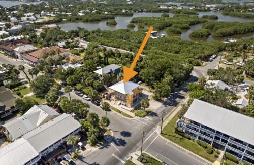 Cedar Key Apartment | Pirates Den