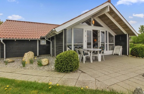Hjarbæk House | "Pirkka" - 50m to the fjord by Interhome