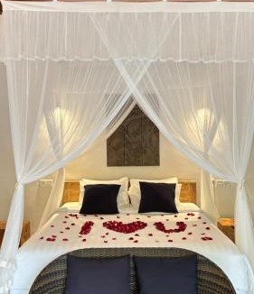 Melayang House | Pis Bolong Ubud Villa