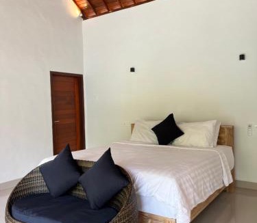 Melayang House | Pis Bolong Ubud Villa