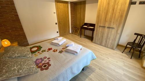 Baga Apartment | Pis turístic de 170 m2 a la plaça Porxada de Bagà