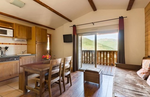 Cadeilhan-Trachere Condo | Piscine + Casiers à Ski | 50m des Remontées !
