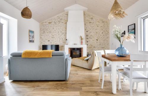 La Gueriniere House | Piscine chauffée, jardin, magnifique villa pour 10