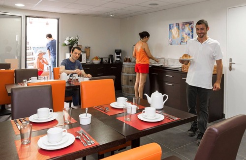 Chinon Condo | Piscine Extérieure + Espace Bien Etre