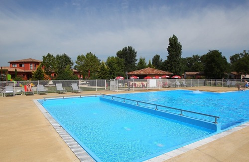 Chateauneuf-sur-Isere House | Piscines, Sauna et Plus! Maison de vacances pour 4